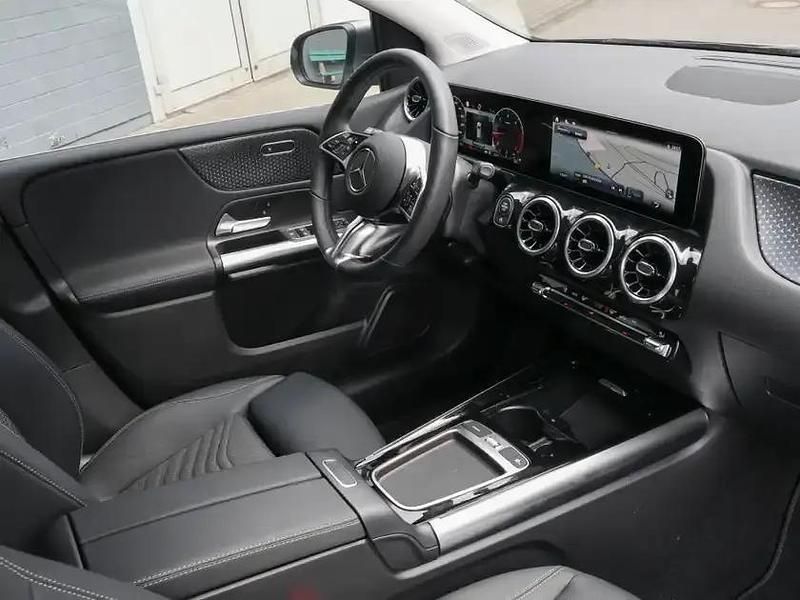 Gebraucht Mercedes B200 Progressive 150 PS (110 kW) 2025 Grau metalliclack mountaingra Van / Kleinbus