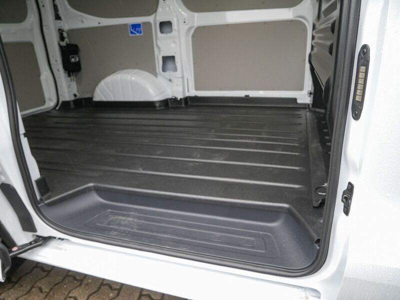 Gebraucht Ford Transit Custom Trend 150 PS (110 kW) 2024 Andere farbe Limousine