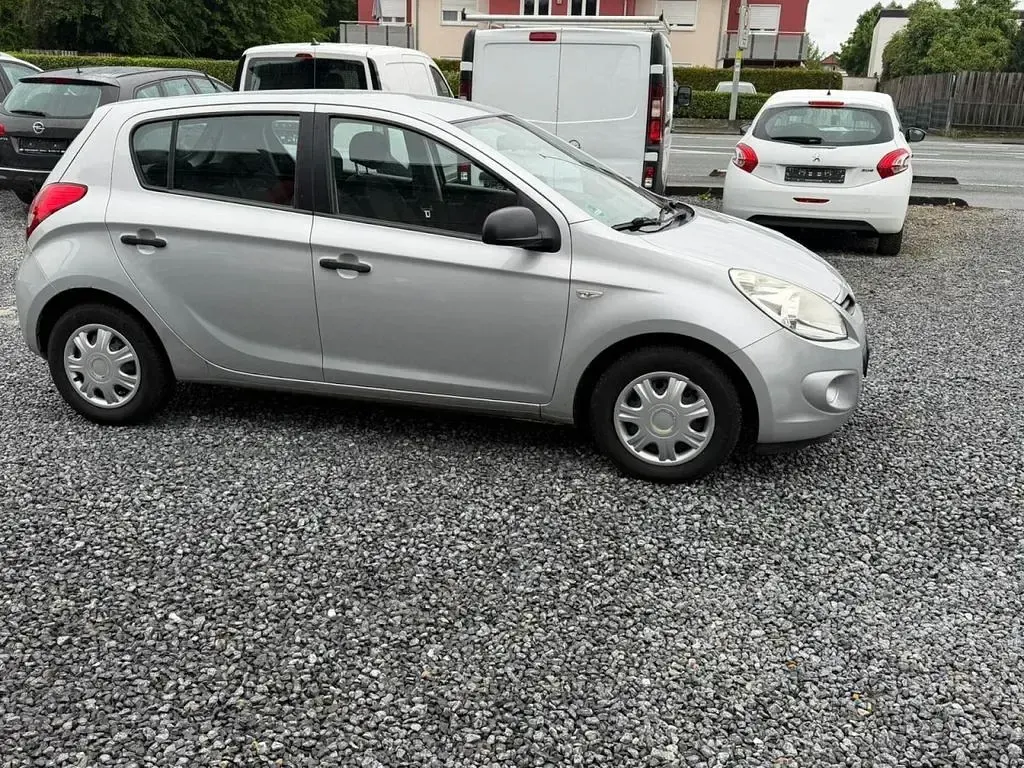 Gebraucht Hyundai i20 Classic 77 PS (56 kW) 2012 Other Kleinwagen