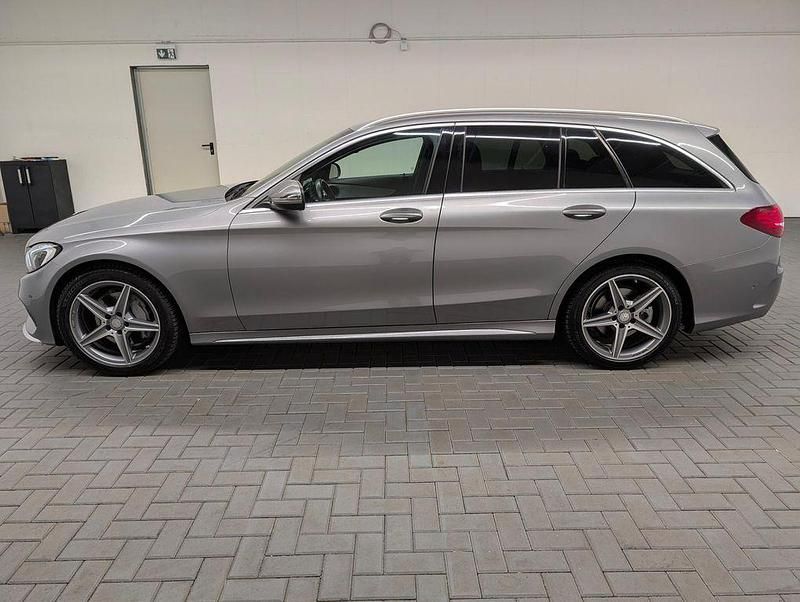 Gebraucht Mercedes C160 AMG line 129 PS (94 kW) 2016 Palladiumsilbermet. Coupé
