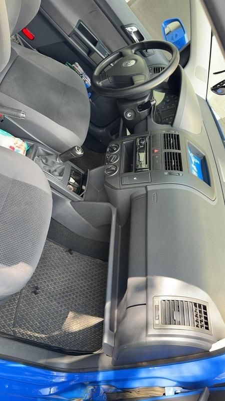 Second-hand VW Polo 75 CP (55 kW) 2009 Albastru Hatchback