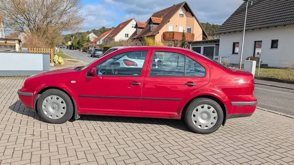 Occasion VW Bora Edition 116 ch (85 kW) 2001 Rouge Berline