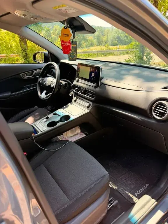 Gebraucht Hyundai Kona Trend 100 kW (136 PS) 2020 Grau SUV