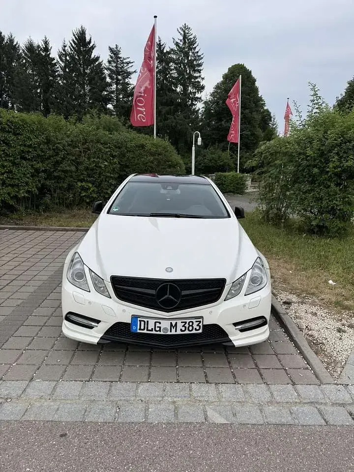 Gebraucht Mercedes E350 AMG 265 PS (194 kW) 2013 Coupé