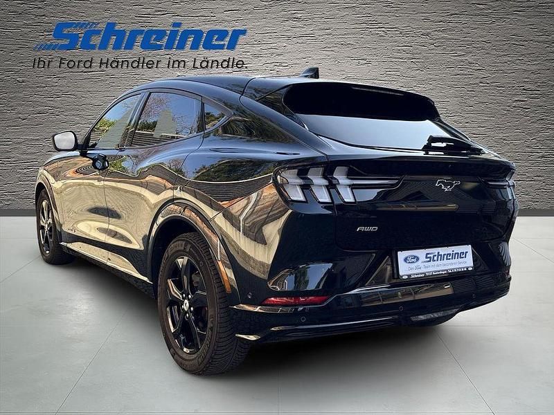 Gebraucht Ford Mustang Mach-E Basis 197 kW (269 PS) 2022 Schwarz SUV