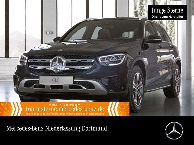 Schwarz Gebraucht 2020 Mercedes GLC200 AMG SUV | 35.890 € (Superpreis) - Bild 1/3