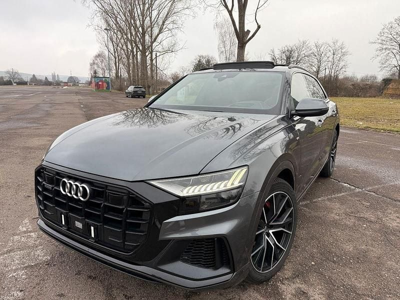 Gebraucht Audi Q8 Ambiente 286 PS (210 kW) 2019 Grau SUV