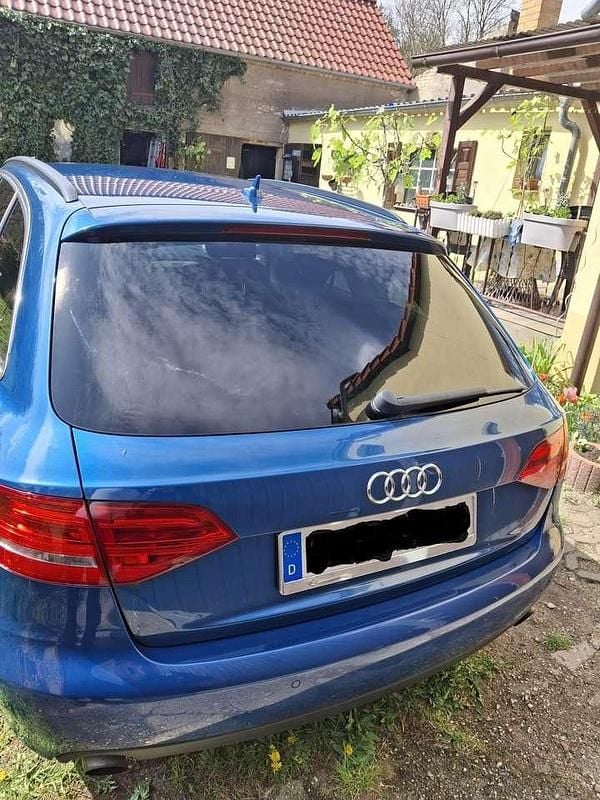 Gebraucht Audi A4 Ambiente 179 PS (131 kW) 2009 Blau Kombi