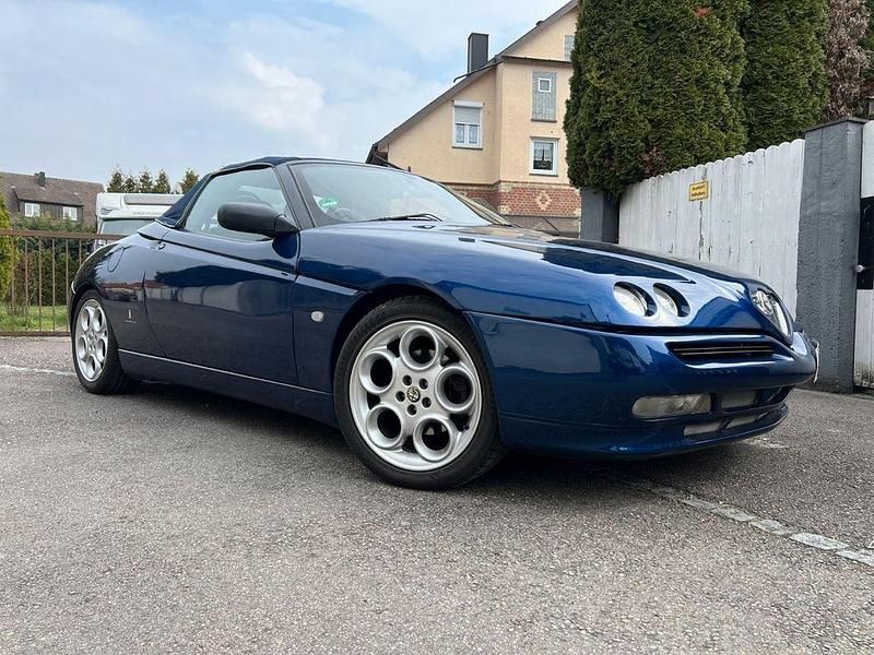 Gebraucht Alfa Romeo Spider 150 PS (110 kW) 2002 Blau Cabrio