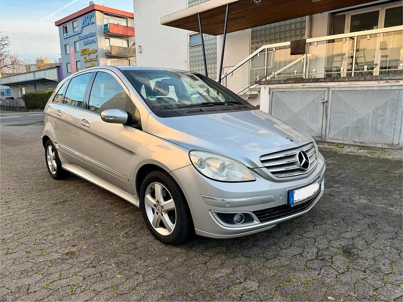 Silber Gebraucht 2007 Mercedes B200 Van / Kleinbus | 1.750 € (Superpreis) - Bild 1/4