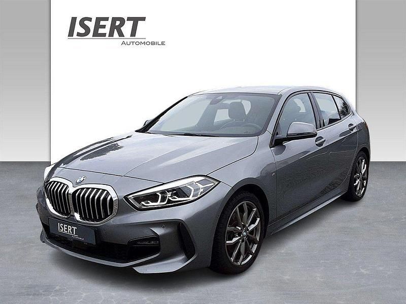 Grau Gebraucht 2024 BMW 118 M Sport Kleinwagen | 27.380 € (Fairer Preis) - Bild 1/4