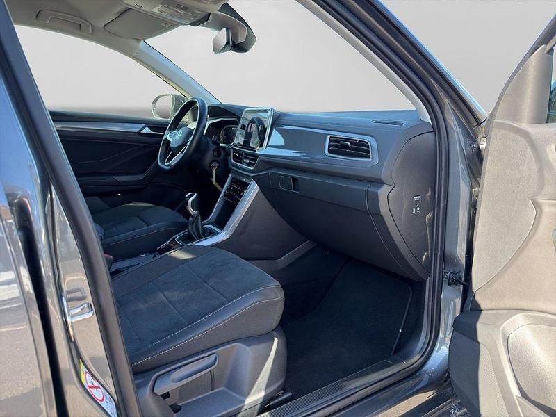 Gebraucht VW T-Roc Style 110 PS (80 kW) 2023 Grau SUV