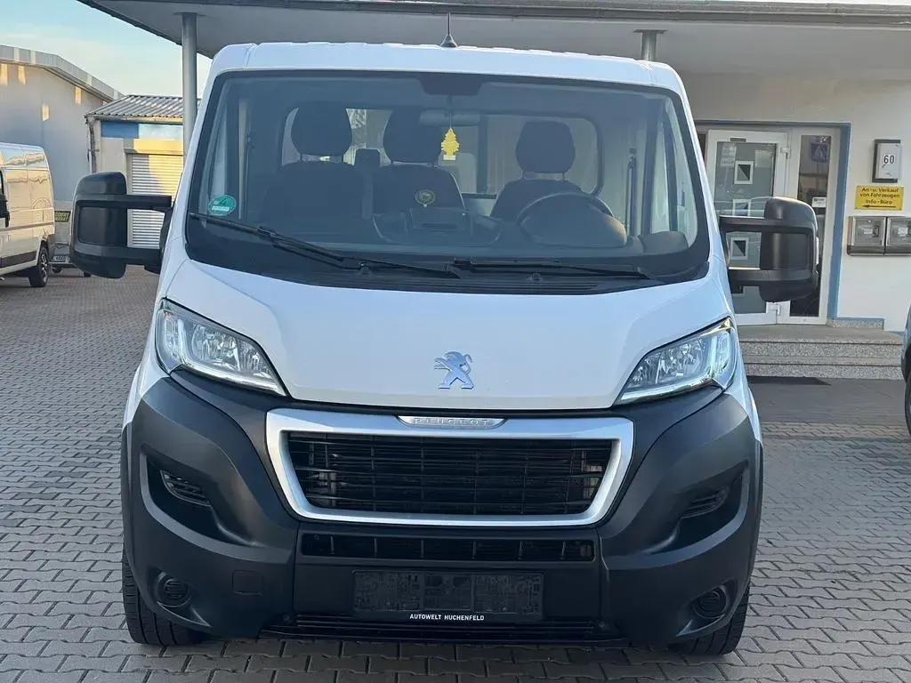 Gebraucht Peugeot Boxer 165 PS (121 kW) 2024 Weiß Van