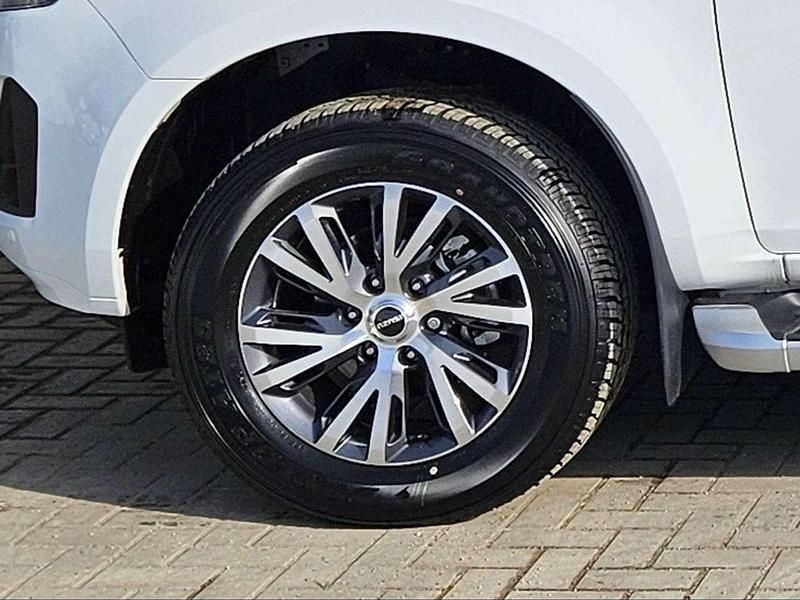 Neu Isuzu D-Max 163 PS (119 kW) 2026 Splash white Abholung