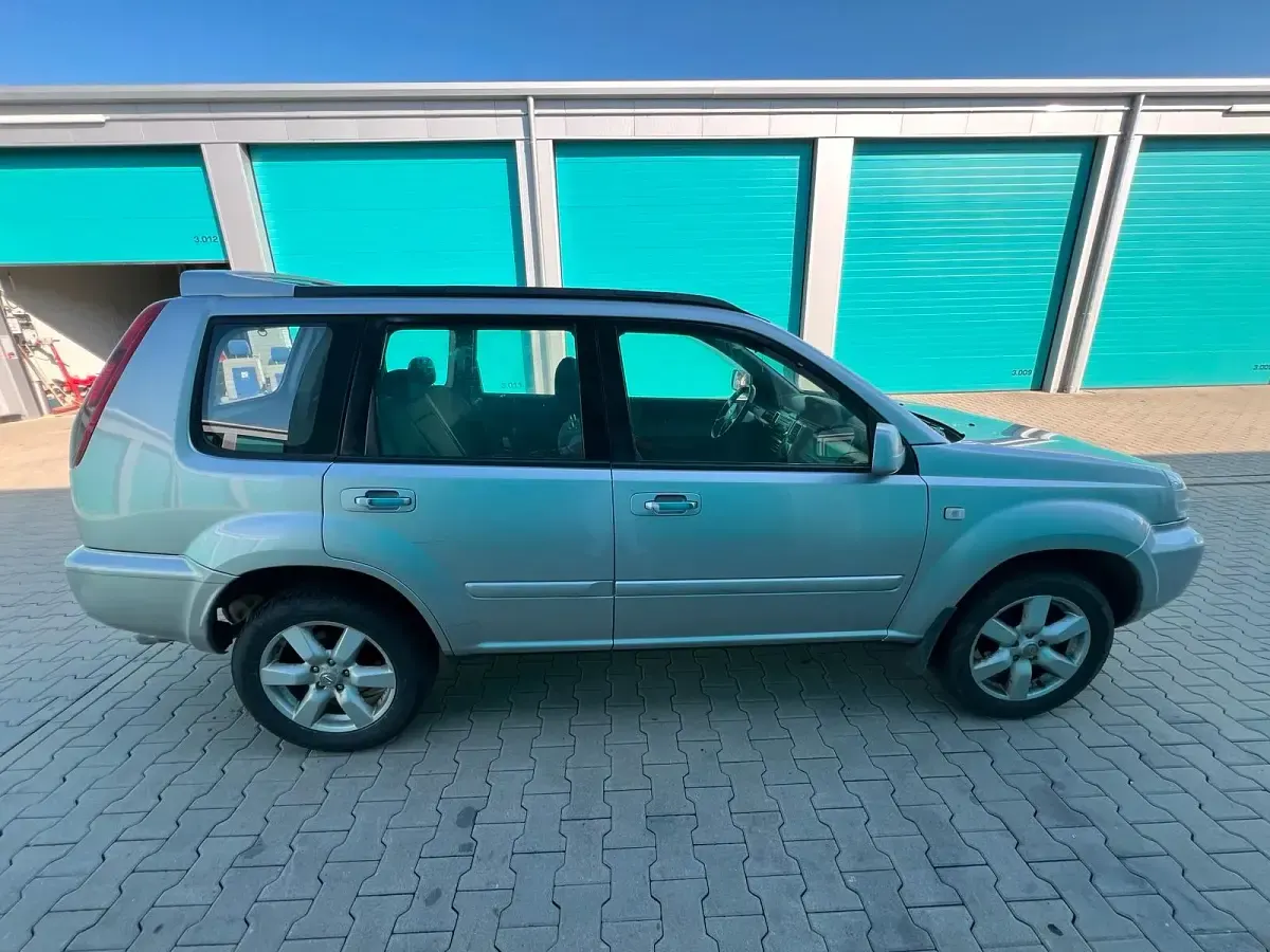 Gebraucht Nissan X-Trail 136 PS (100 kW) 2006 Silber SUV