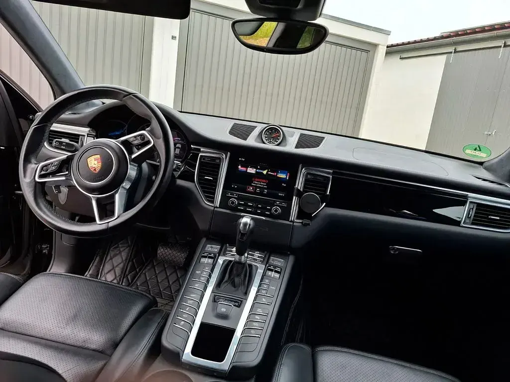 Gebraucht Porsche Macan Turbo Performance Package 441 PS (324 kW) 2016 Schwarz SUV