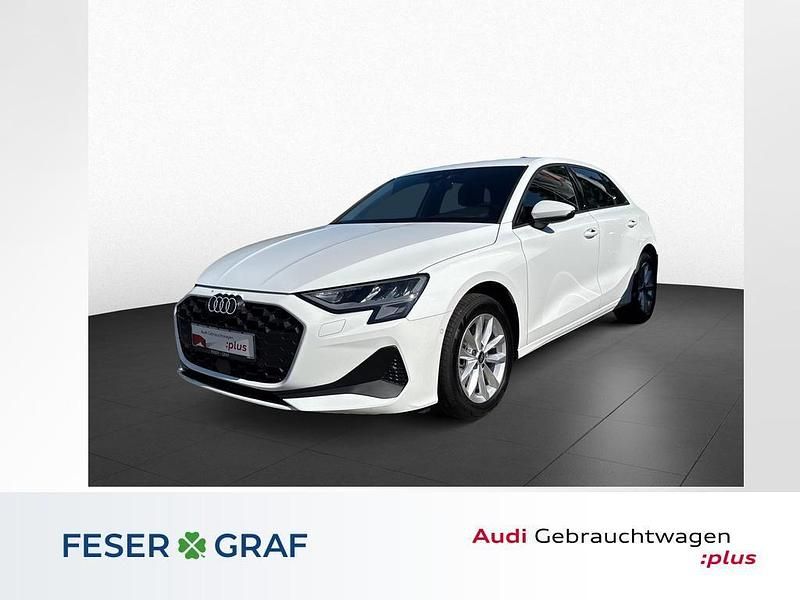 Arkonaweiß Gebraucht 2025 Audi A3 Sportback Ambiente Limousine | 27.980 € (Superpreis) - Bild 1/4