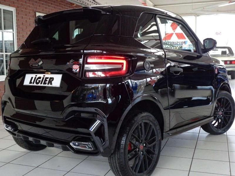 Neu Ligier JS50 2026 Tiefschwarz Kleinwagen