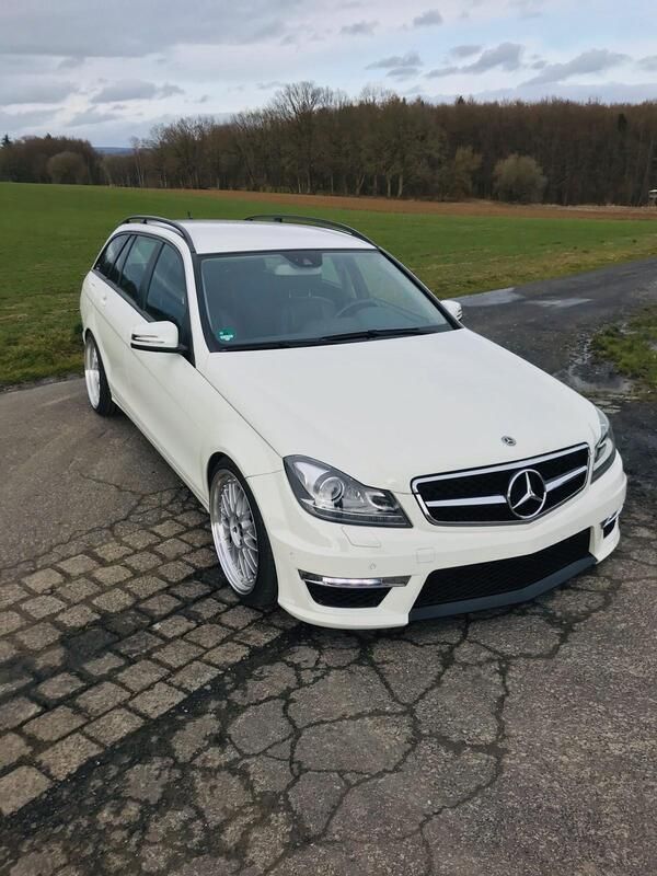Weiß Gebraucht 2012 Mercedes C200 Kombi | 4.999 € (Guter Preis) - Bild 1/3