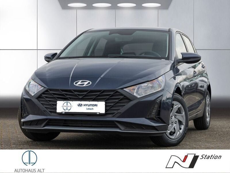 Grau Neu 2025 Hyundai i20 Select Limousine | 19.190 € (Fairer Preis) - Bild 1/4