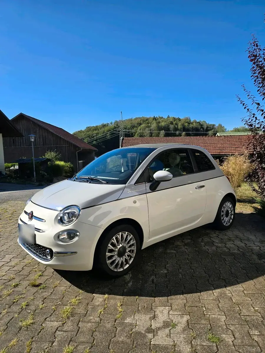 Gebraucht Fiat 500 Dolcevita 69 PS (50 kW) 2021 Weiß Cabrio