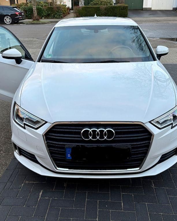 Gebraucht Audi A3 116 PS (85 kW) 2018 Weiß Limousine