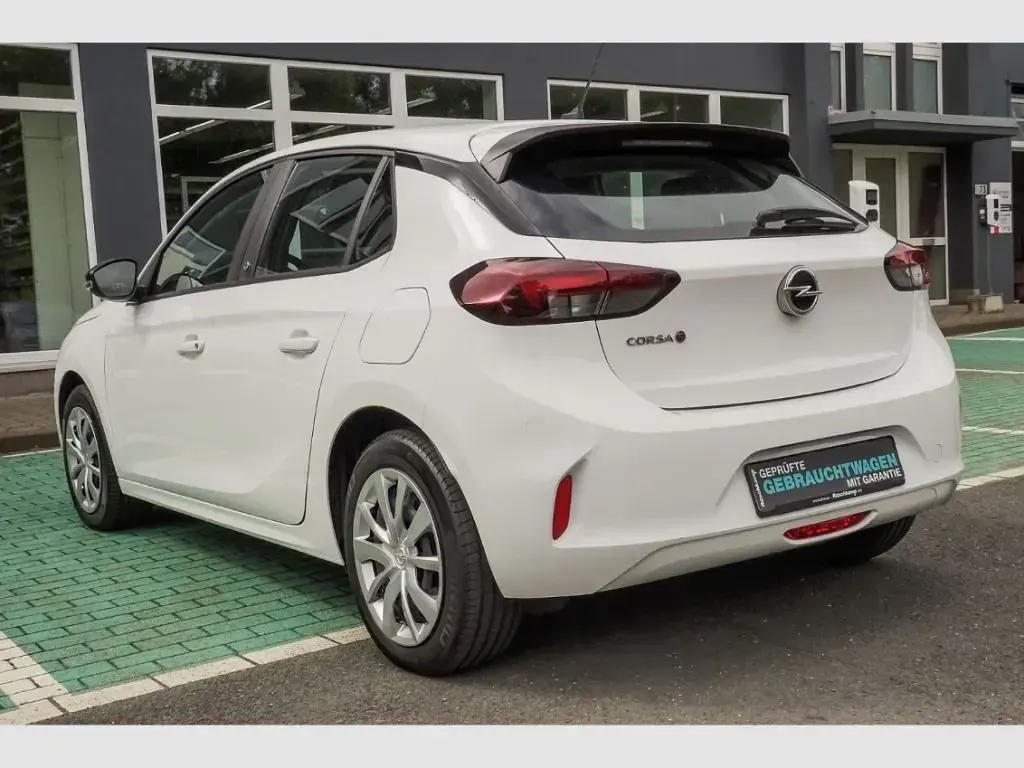 Gebraucht Opel Corsa-e Edition 100 kW (136 PS) 2023 Weiss Kleinwagen
