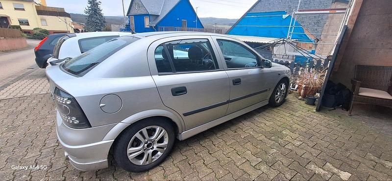 Gebraucht Opel Astra 100 PS (73 kW) 1998 Silber Kombi