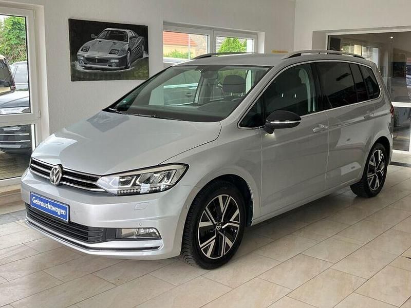 Andere Gebraucht 2019 VW Touran Highline Van / Kleinbus | 24.990 € - Bild 1/4