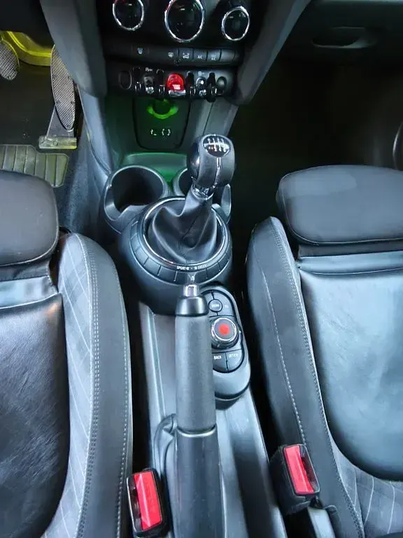 Gebraucht Mini Cooper 136 PS (100 kW) 2015 Orange Kleinwagen