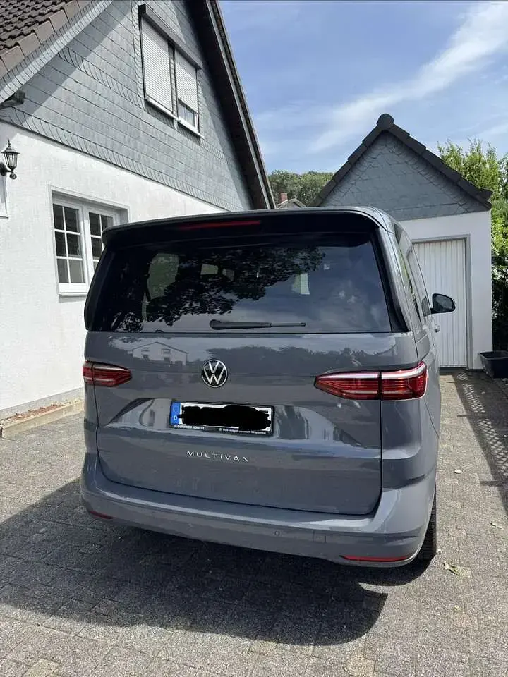 Gebraucht VW Multivan Goal 150 PS (110 kW) 2025 Van / Kleinbus