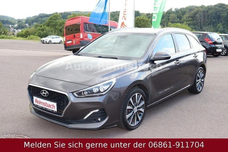 Grau Gebraucht 2019 Hyundai i30 Kombi | 13.990 € (Guter Preis) - Bild 1/4
