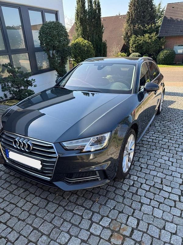 Gebraucht Audi A4 S-Line 150 PS (110 kW) 2016 Grau Kombi