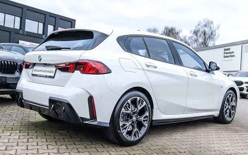 Gebraucht BMW 120 Shadowline 163 PS (119 kW) 2025 Weiß Kleinwagen