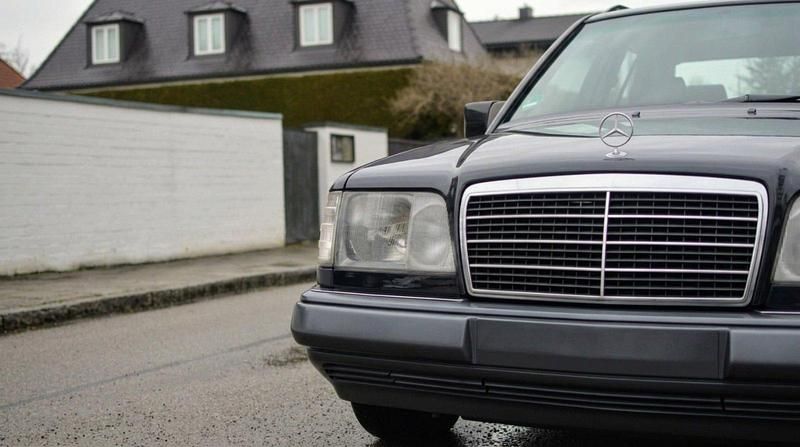 Gebraucht Mercedes E320 220 PS (161 kW) 1994 Kombi
