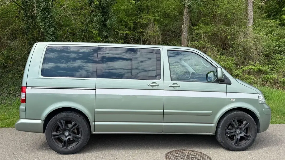 Gebraucht VW Multivan Highline 174 PS (127 kW) 2008 Grün Van / Kleinbus