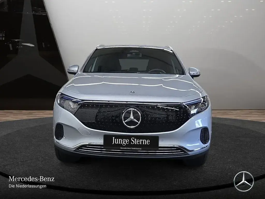 Gebraucht Mercedes EQA250+ Advanced 139 kW (190 PS) 2025 Silber SUV