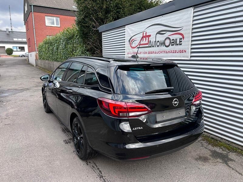 Gebraucht Opel Astra 122 PS (89 kW) 2020 Schwarz Kombi