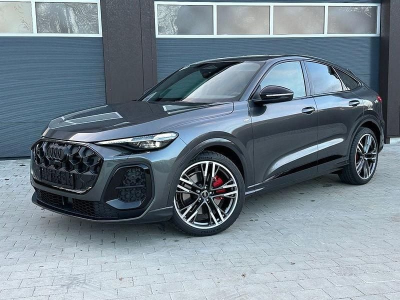 Grau Gebraucht 2025 Audi Q5 Sportback S-Line SUV | 71.450 € - Bild 1/4