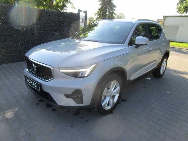 Gebraucht 2024 Volvo XC40 SUV | 31.890 € (Guter Preis) - Bild 1/4