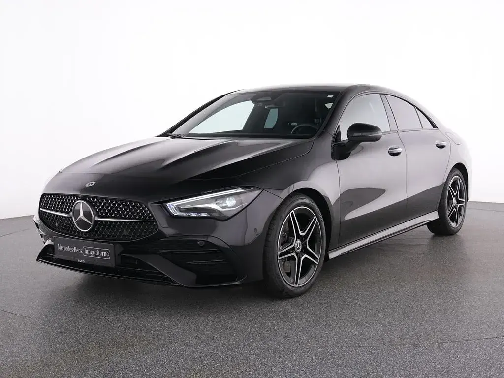 Gebraucht Mercedes CLA200 AMG 163 PS (119 kW) 2025 Schwarz Limousine