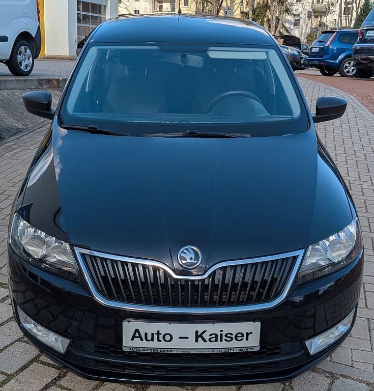 Gebraucht Skoda Rapid Active 86 PS (63 kW) 2014 Schwarz Kleinwagen