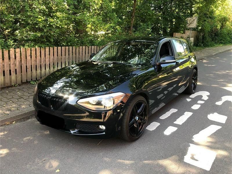 Schwarz Gebraucht 2013 BMW 116 Kleinwagen | 7.499 € (Fairer Preis) - Bild 1/4