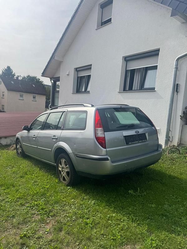 Gebraucht Ford Mondeo 146 PS (107 kW) 2003 Silber Kombi