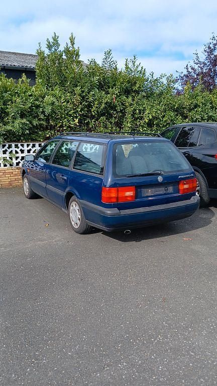 Gebraucht 1995 VW Passat Limousine | 1.100 € - Bild 1/4