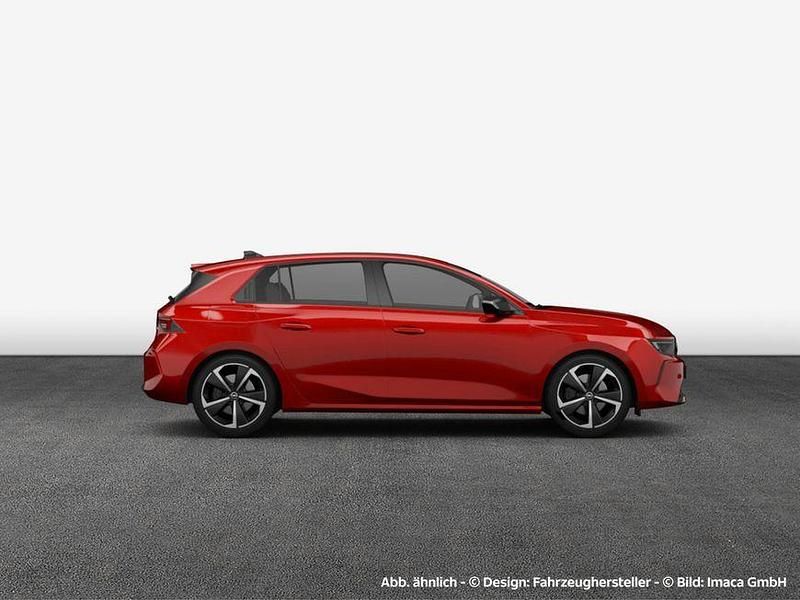Gebraucht Opel Astra Elegance 131 PS (96 kW) 2024 Kardio rot metallic Limousine