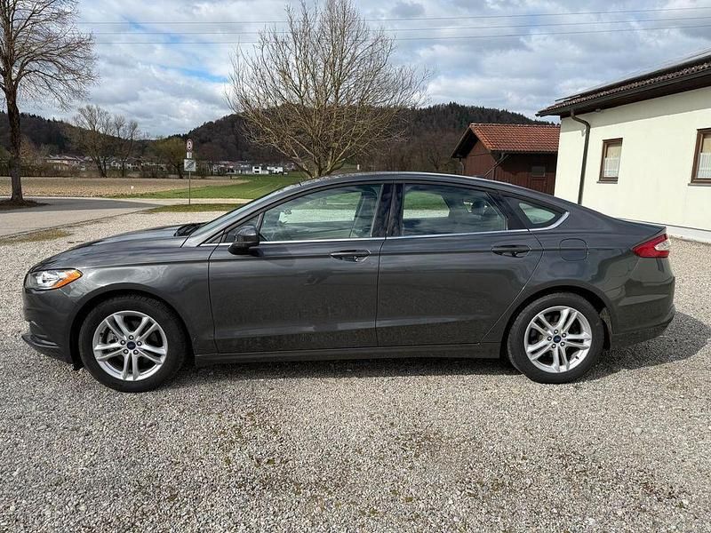 Gebraucht Ford Fusion SE 177 PS (130 kW) 2018 Grau Limousine