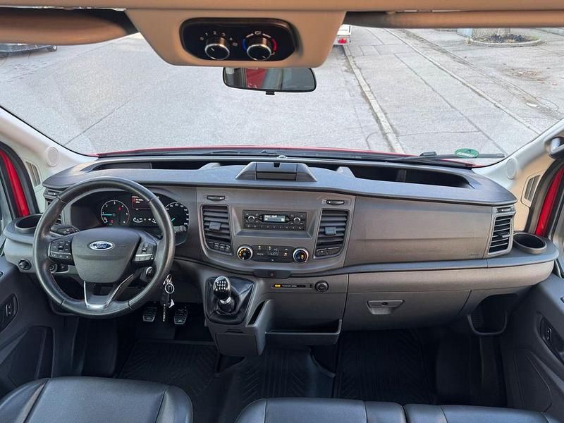 Gebraucht Ford Transit Trend 105 PS (77 kW) 2021 Race red Kombi