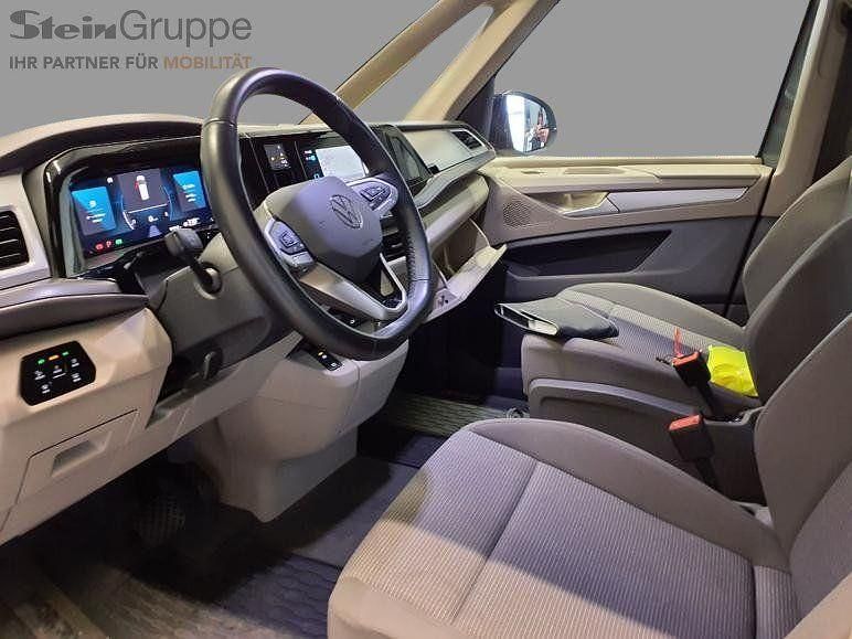 Gebraucht VW Multivan 136 PS (100 kW) 2022 Grau Van