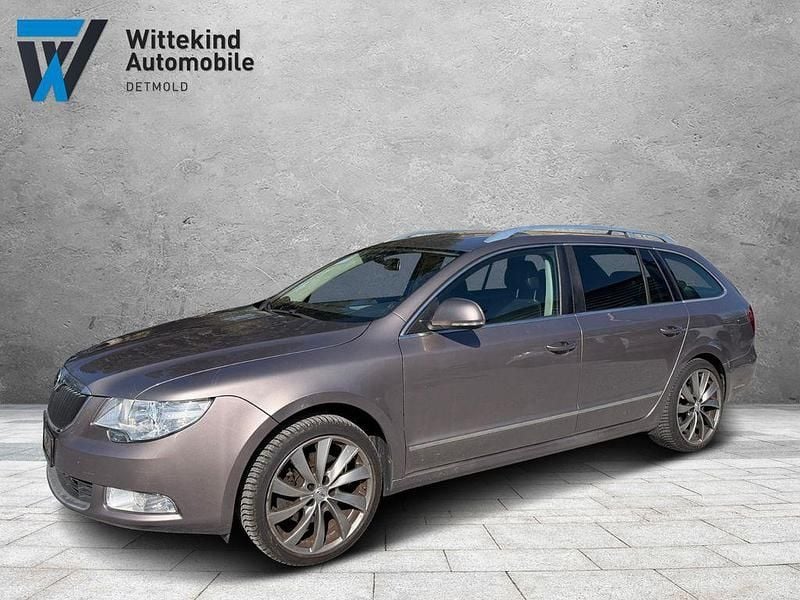 Gebraucht Skoda Superb Elegance 160 PS (117 kW) 2011 Violet Kombi